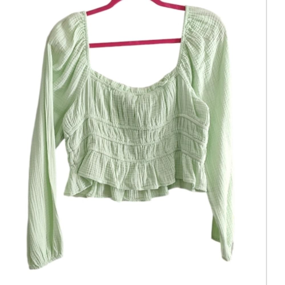 Wild Fable Mint Green Smocked Square Neckline Blouse Size L - Picture 2 of 5